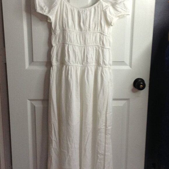 NWT Moon River "S" White Maxi, Peasant Dress, Bohemian Vibes, Hippie Chic, Cool - Picture 2 of 5